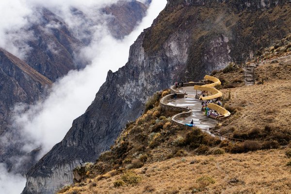 Où pratiquer le snorkeling au milieu des raies manta à Hawaii ?